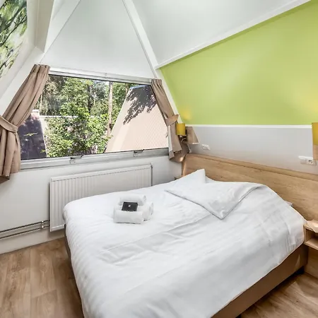 Сasa de vacaciones Restyled With Dishwasher, In Natural Surroundings Mierlo